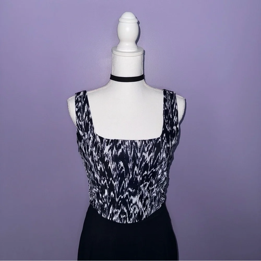 FINAL PRICE!!  NWT House of Harlow Patterned Corset Top - Picture 3 of 13